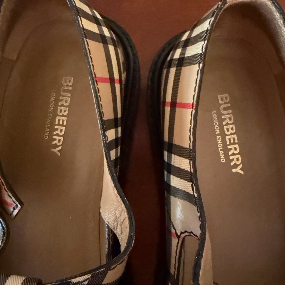 Burberry Women's Checkered Loafers - Black, Cream, and Red - Picture 2 of 7